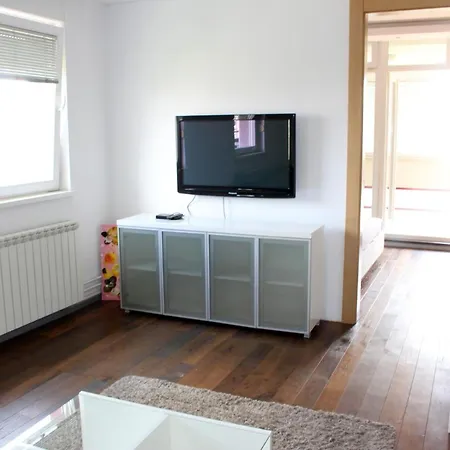 Apartment Status Superior