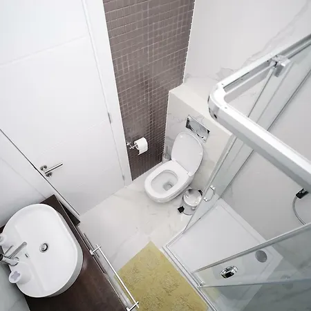 Status Superior * Beograd