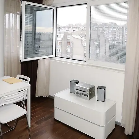 Apartment Status Superior *