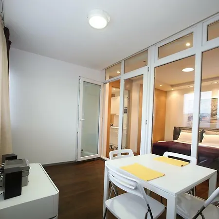 Status Superior Apartment Belgrade