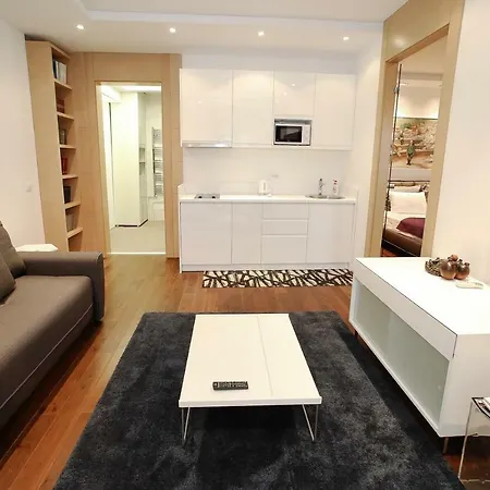 Status Superior Belgrad