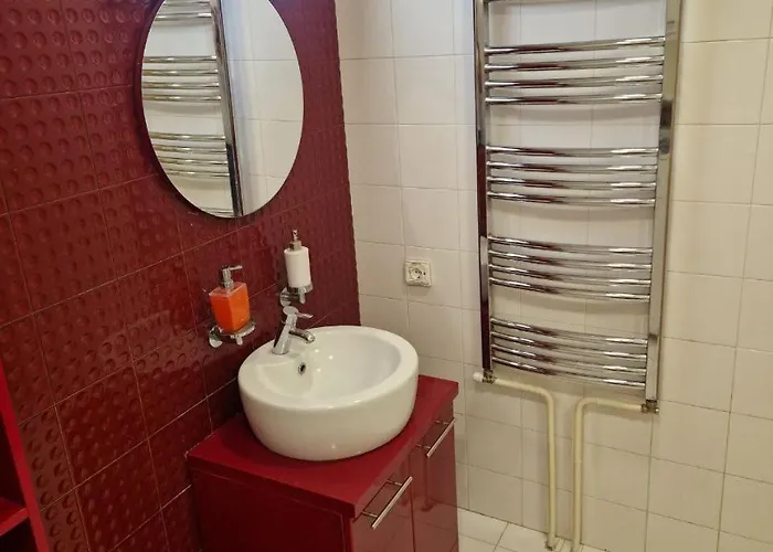 Status Superior شقة *