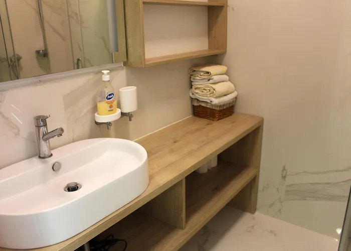 Status Superior بلغراد