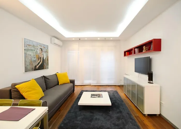 شقة Status Superior بلغراد